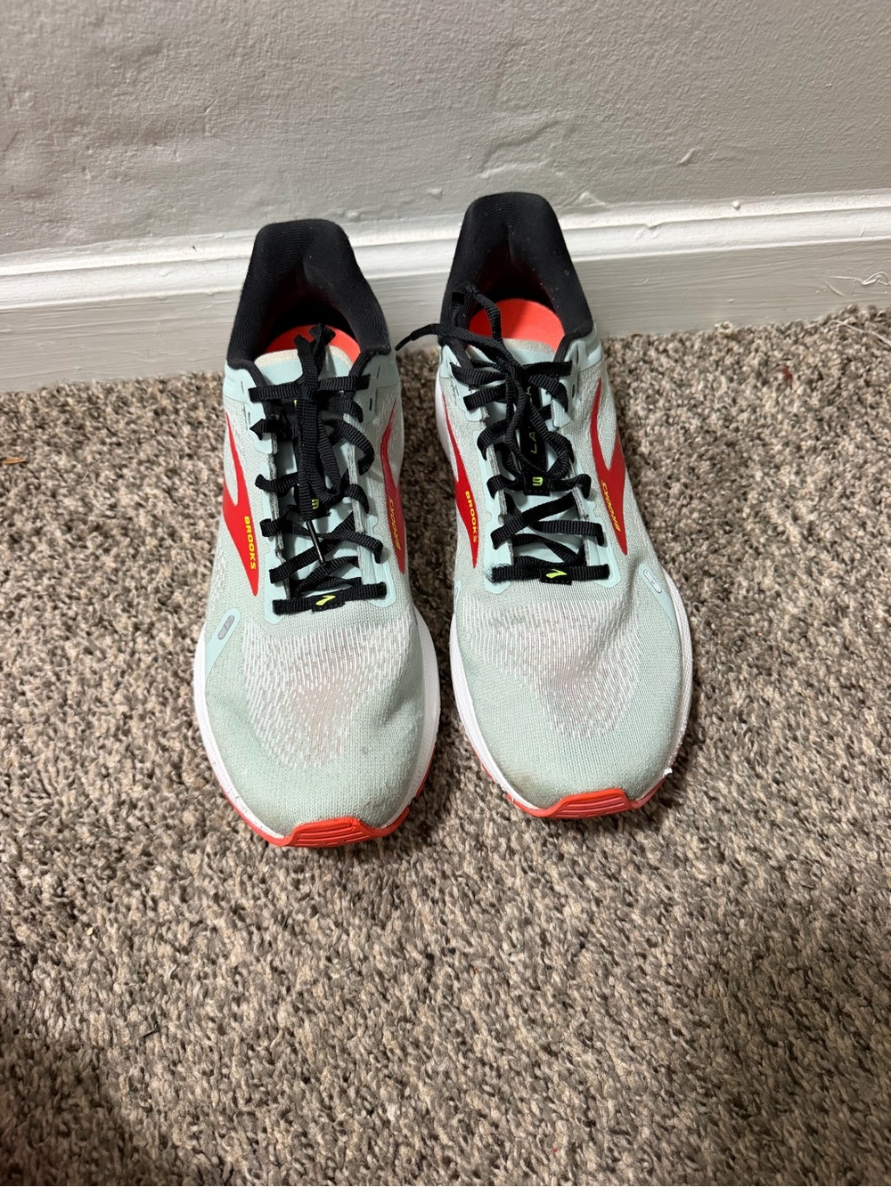 Brooks Men's Mint Green Running Shoes with Red Accents